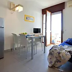Della Luna * بيبيوني